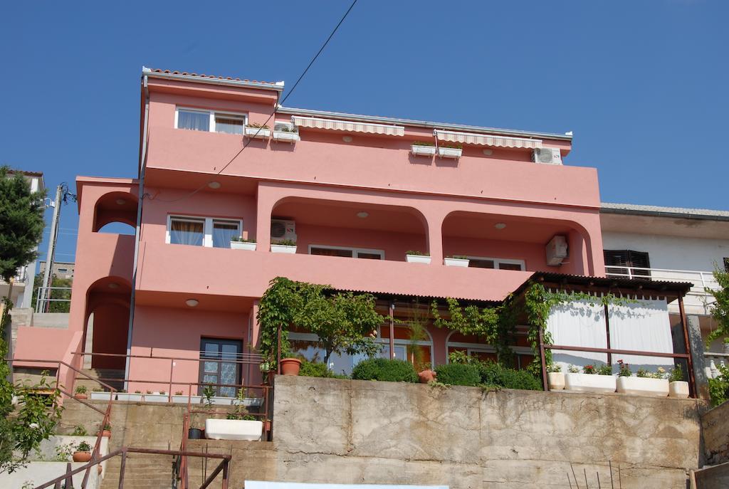 Apartments Kriz Сен Екстериор снимка